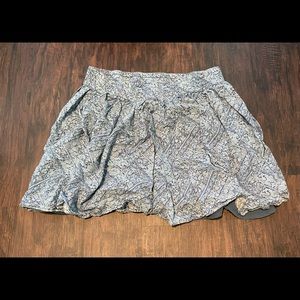 American Eagle blue pleated skirt